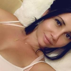 Meet your Posher, Elena